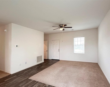 2013 Spindletree Lane - Photo Thumbnail 2