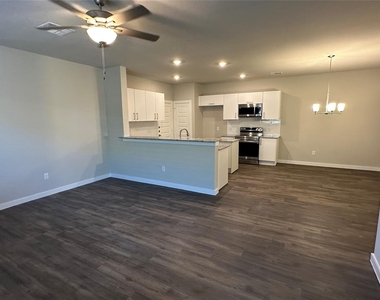 9804 Grosbeak Lane - Photo Thumbnail 2