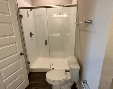 9804 Grosbeak Lane - Photo Thumbnail 10