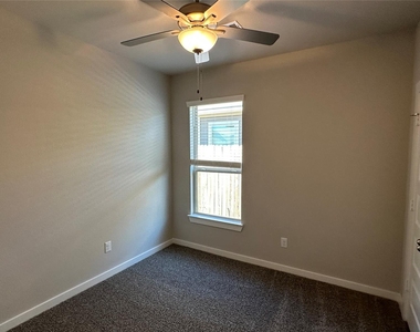 9804 Grosbeak Lane - Photo Thumbnail 7