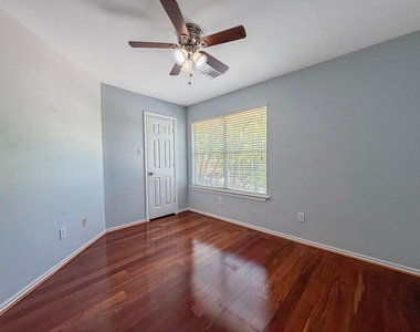 3 Peachridge Place - Photo Thumbnail 16