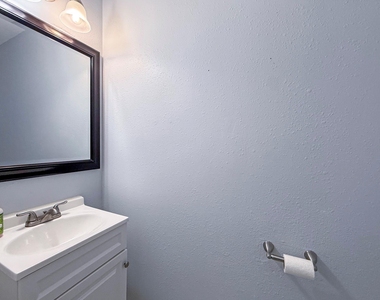 3 Peachridge Place - Photo Thumbnail 8