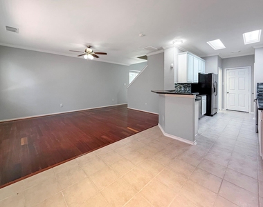 3 Peachridge Place - Photo Thumbnail 5