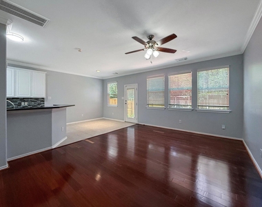 3 Peachridge Place - Photo Thumbnail 2