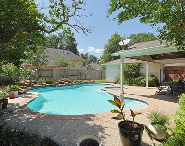 7435 River Garden Drive - Photo Thumbnail 31