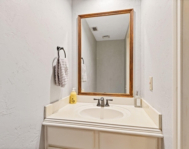 7435 River Garden Drive - Photo Thumbnail 18