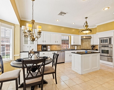 7435 River Garden Drive - Photo Thumbnail 12