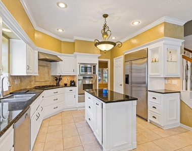 7435 River Garden Drive - Photo Thumbnail 16