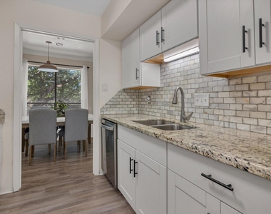 3220 69th Street - Photo Thumbnail 20