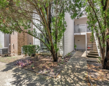 3220 69th Street - Photo Thumbnail 7