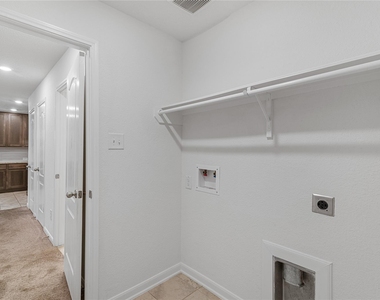 647 Ash Mill Drive - Photo Thumbnail 25