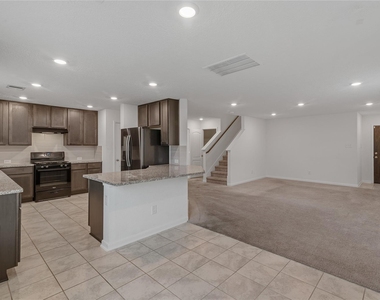 647 Ash Mill Drive - Photo Thumbnail 5