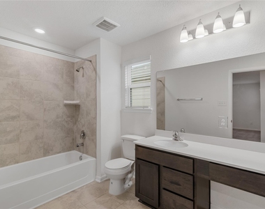 647 Ash Mill Drive - Photo Thumbnail 21