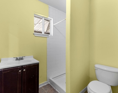 2444 Margaret Street - Photo Thumbnail 22