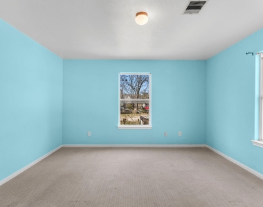 2444 Margaret Street - Photo Thumbnail 18