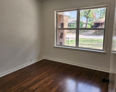 1635 Wilde Rock Way - Photo Thumbnail 9