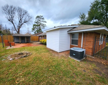 1635 Wilde Rock Way - Photo Thumbnail 24
