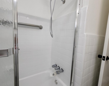 1635 Wilde Rock Way - Photo Thumbnail 5