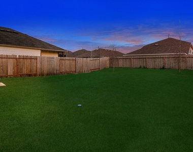 1822 Brushy Cedar Drive - Photo Thumbnail 18