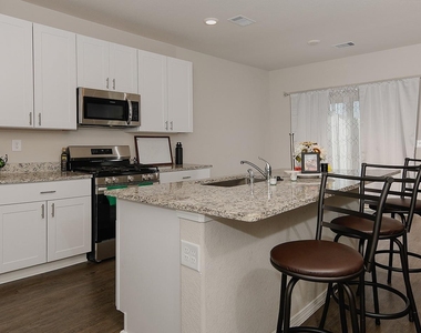 1822 Brushy Cedar Drive - Photo Thumbnail 7