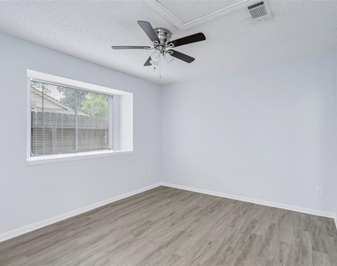 2527 Silver Trumpet Drive - Photo Thumbnail 15