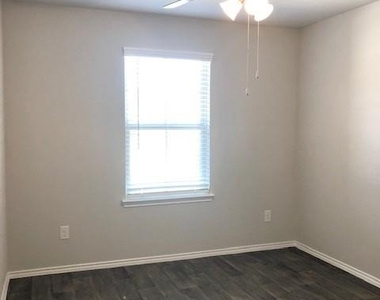 14215 West Rim Lane - Photo Thumbnail 8