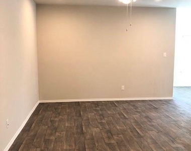 14215 West Rim Lane - Photo Thumbnail 11