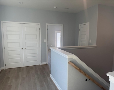 9307 Noel Street - Photo Thumbnail 8