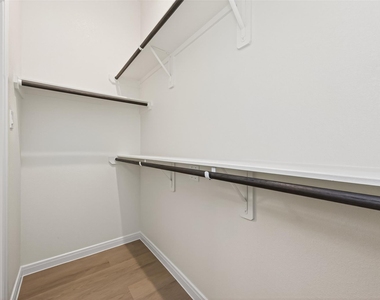 11864 E Gate Dr - Photo Thumbnail 27