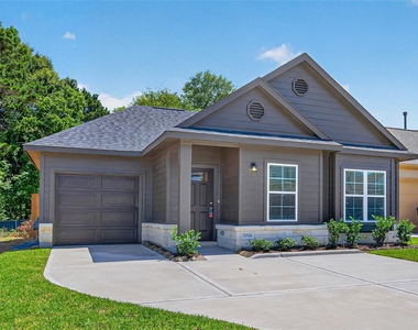 11864 E Gate Dr - Photo Thumbnail 1