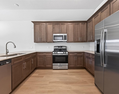 11864 E Gate Dr - Photo Thumbnail 11