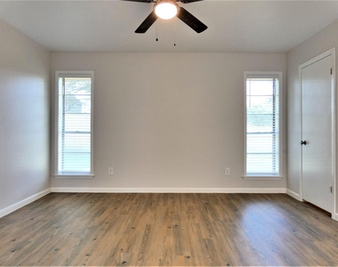 604 Golfview Drive - Photo Thumbnail 27