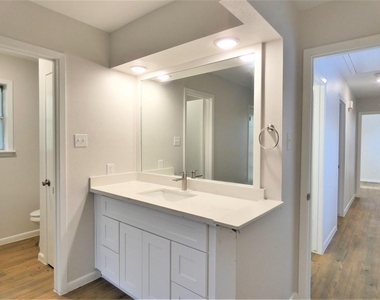 604 Golfview Drive - Photo Thumbnail 31