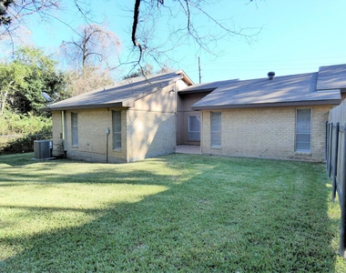 604 Golfview Drive - Photo Thumbnail 24