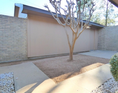 604 Golfview Drive - Photo Thumbnail 15