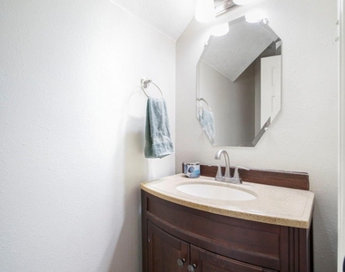 18436 Sunrise Pines Drive - Photo Thumbnail 14