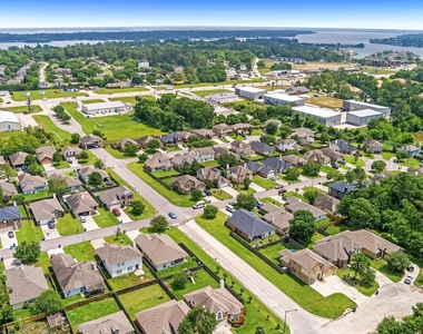 18436 Sunrise Pines Drive - Photo Thumbnail 29