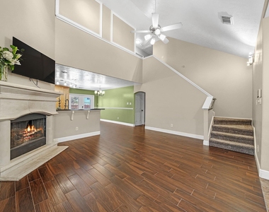 18436 Sunrise Pines Drive - Photo Thumbnail 5