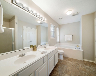 18436 Sunrise Pines Drive - Photo Thumbnail 17