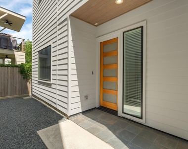 6010 Truro Street - Photo Thumbnail 3