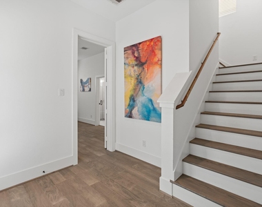 6010 Truro Street - Photo Thumbnail 5