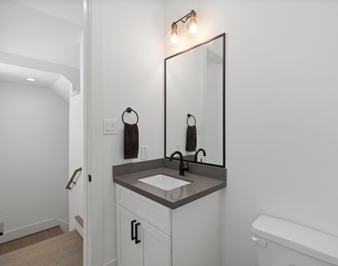 6010 Truro Street - Photo Thumbnail 23