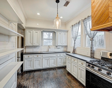818 Wilkes Street - Photo Thumbnail 7