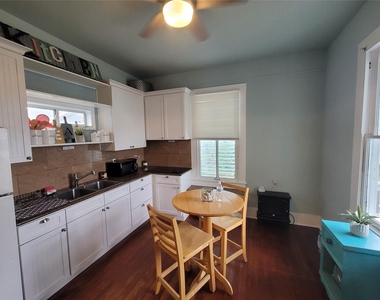 1623 Avenue N 1/2 - Photo Thumbnail 3
