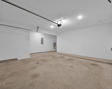 109 Morning Nook Court - Photo Thumbnail 36
