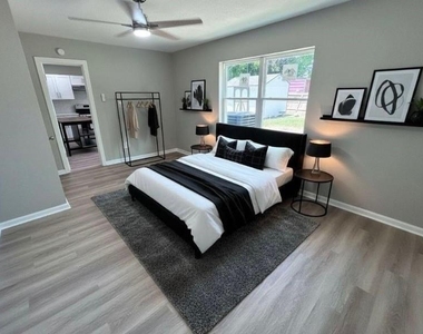 4737 Alvin Street - Photo Thumbnail 9