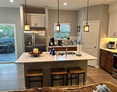2298 Fuller Drive - Photo Thumbnail 7