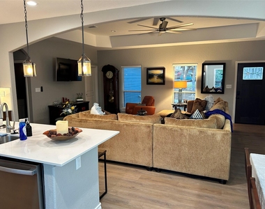 2298 Fuller Drive - Photo Thumbnail 6