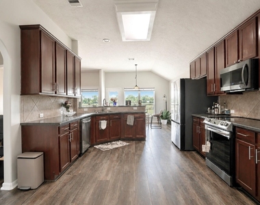 12406 Drake Prairie Lane - Photo Thumbnail 4