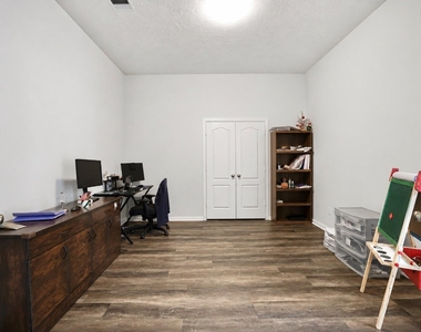 12406 Drake Prairie Lane - Photo Thumbnail 15